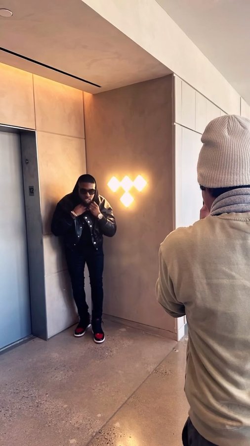 Instagram post by @iamvicity for TIDAL. Caption reads: U nt gone out work me.  Salute 2 @tidal .. Vibez....