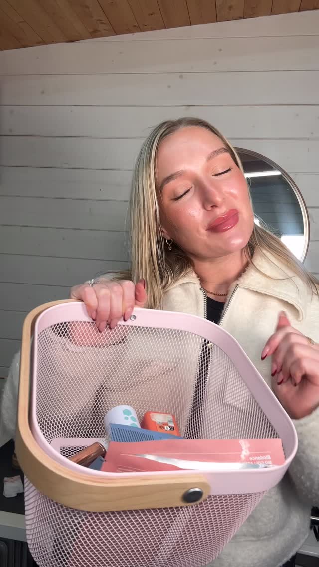 Instagram post by @_oliviaahudsonmakeup for BeautyPro. Caption reads: [...] collagen sheet masks pack of 4 
@beautypro....