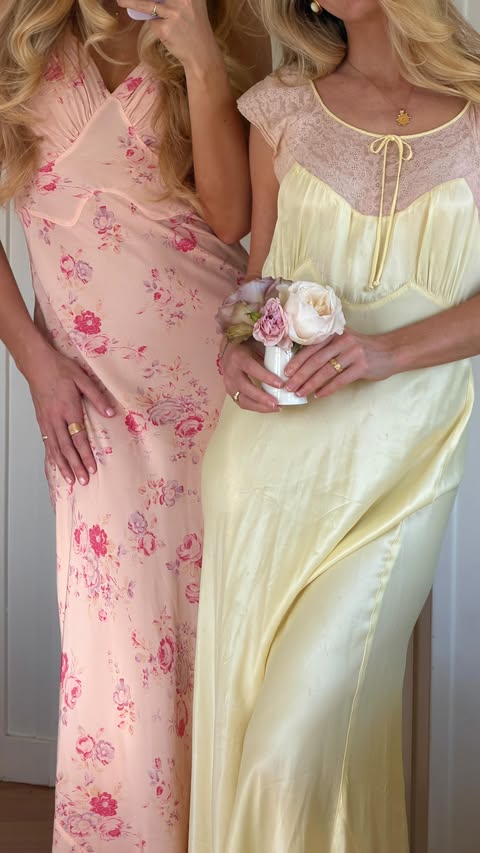 Instagram post by @amelia.edmondson for SAUZ. Caption reads: Saucy goodness for your lips @getsauz 💋🍅🍝....