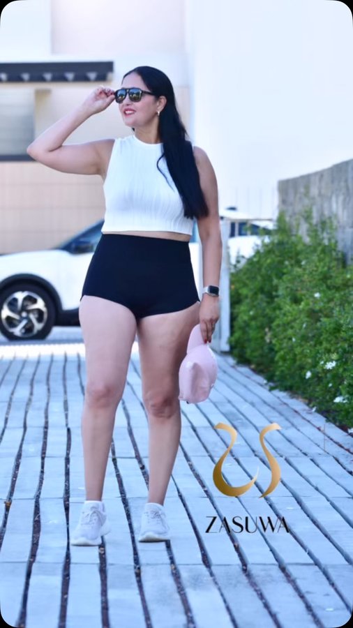 Instagram post by @meryofthestyle for zasuwasportswear. Caption reads: [...] el día . @zasuwaofficial @zasuwasportswear....