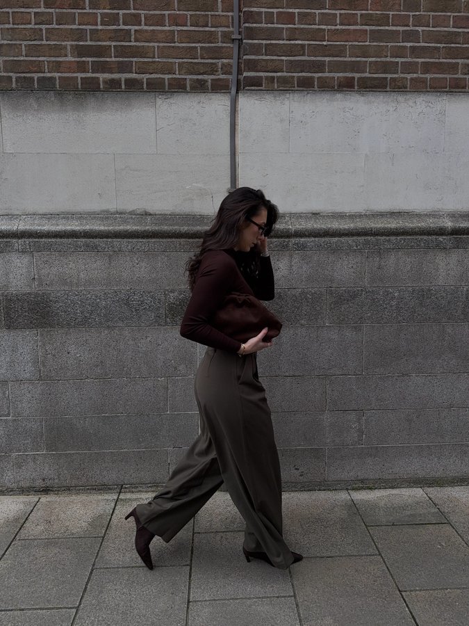 Instagram post by @lydiafleurfashion for WAT THE BRAND. Caption reads: [...] it simple in rich autumn tones from....