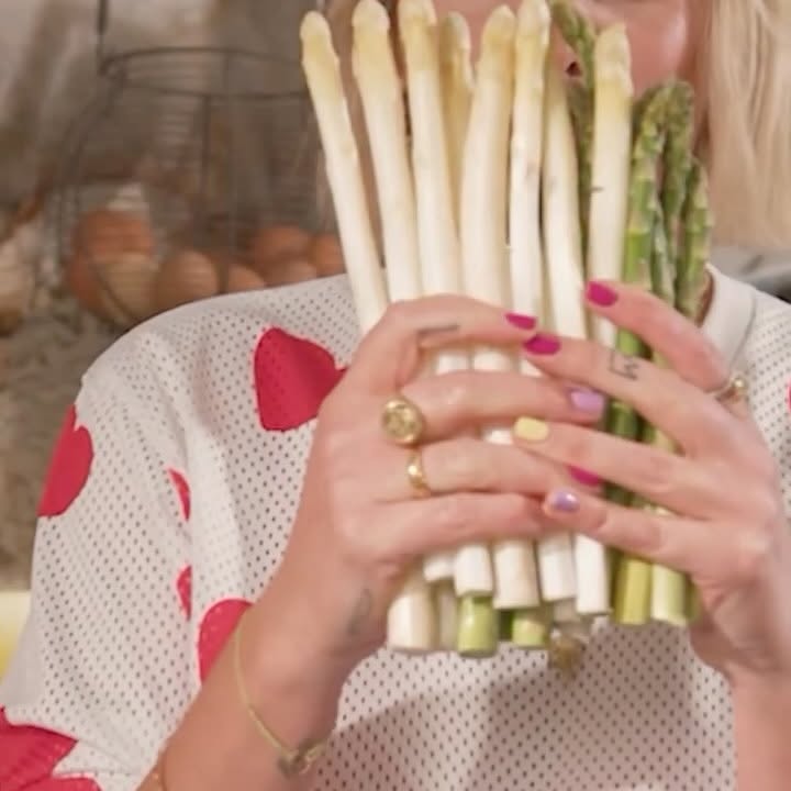 Instagram post by @sofiedumontchef for Philips Home Living SA. Caption reads: #ad
@philipshomelivingbe

GEVULD VARKENSGEBRAAD....