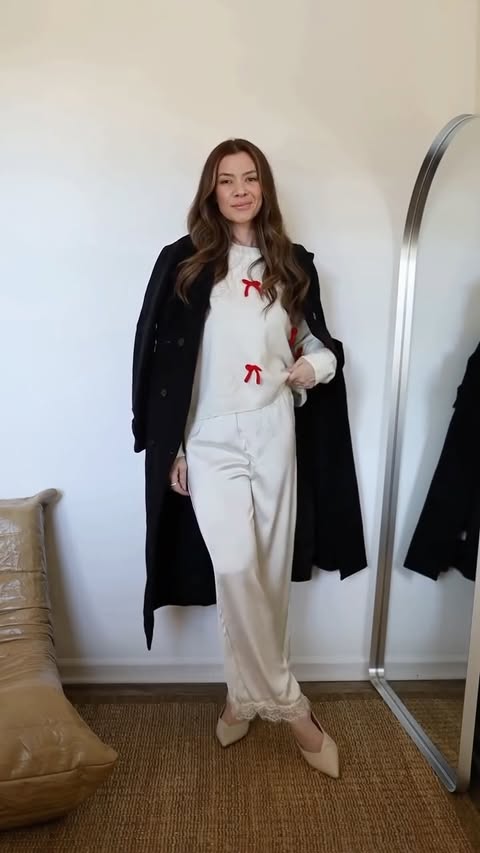 Instagram post by @_pamelaresende for Allegra K. Caption reads: [...] confident and chic this season.....