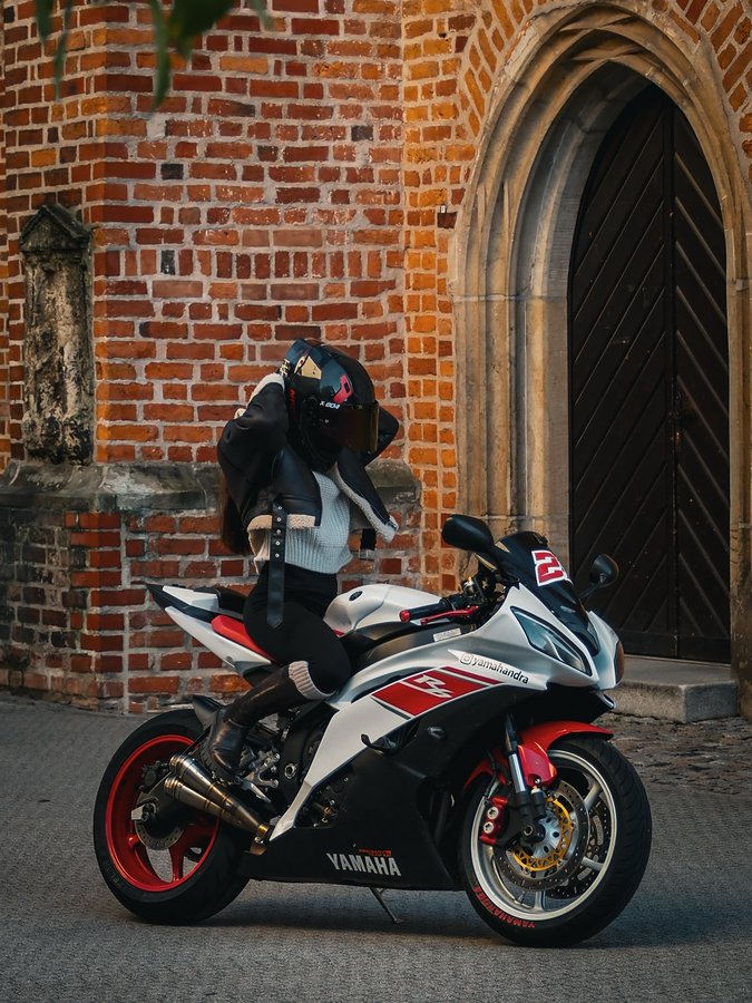 Instagram post by @yamahandra for SP Connect. Caption reads: Funny how social media loses its meaning when life....