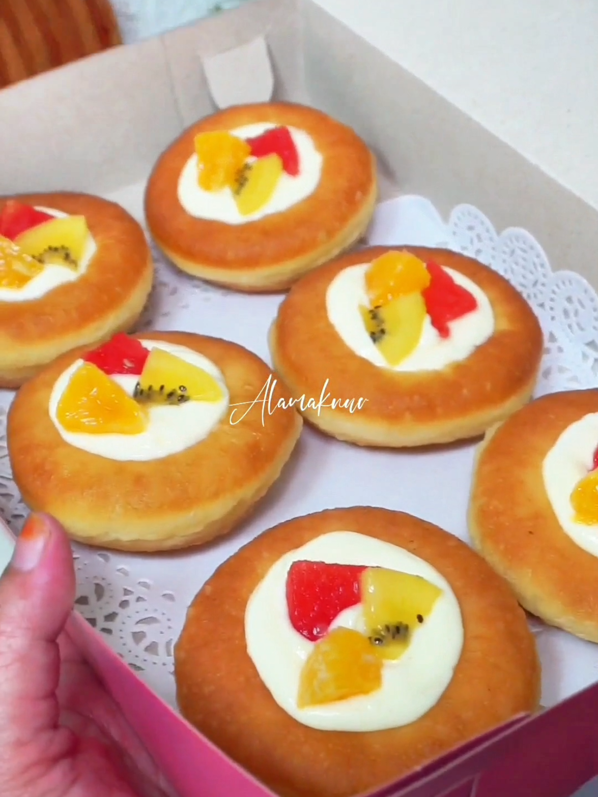 TikTok post by @alamaknur for idealifeonline. Caption reads: Ternyata mudah banget cara buat diplomat cream....