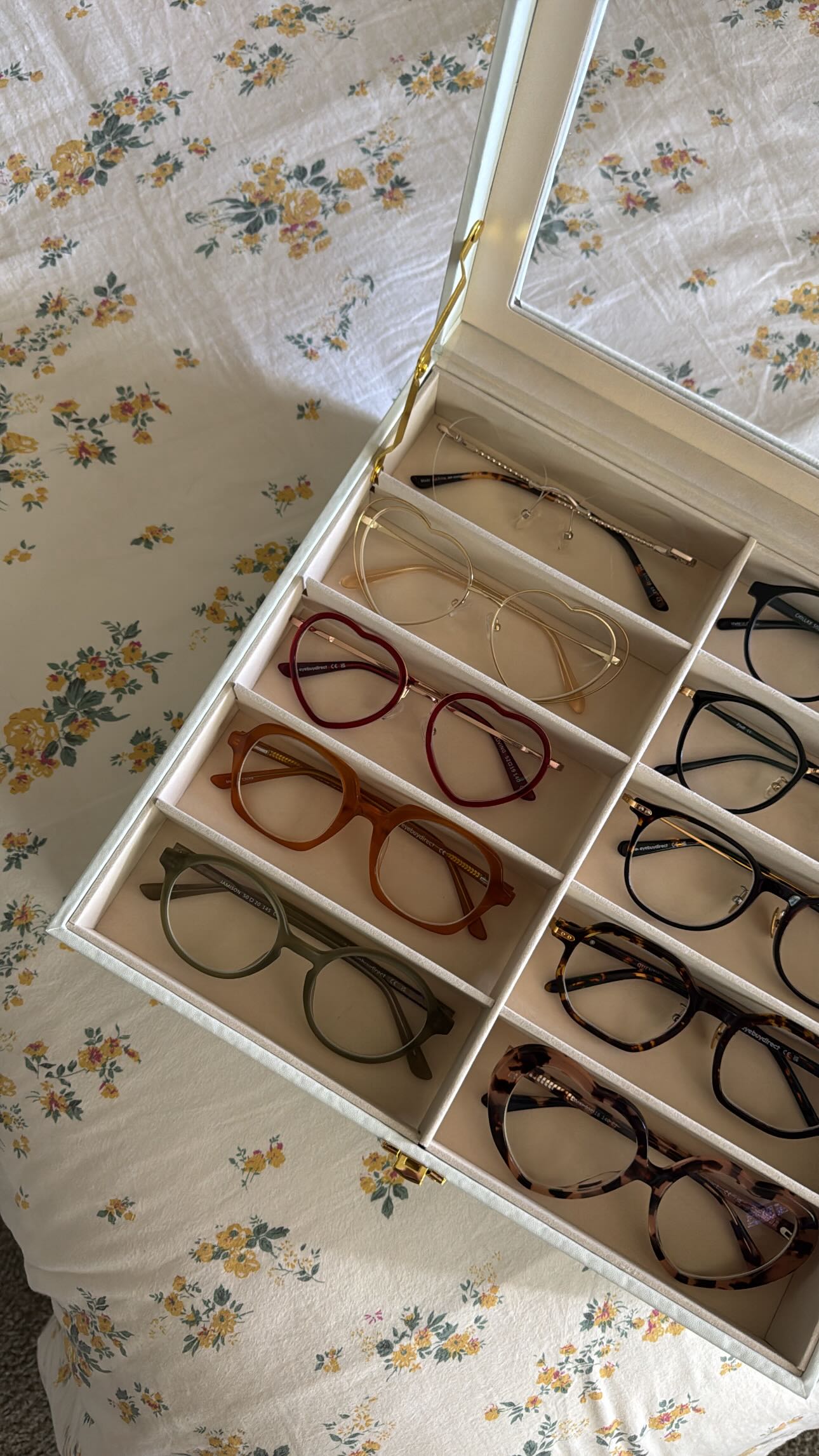 Instagram post by @hannahncortez for EyeBuyDirect. Caption reads: Glasses that I can’t wait to wear this fall ☺️🍂....