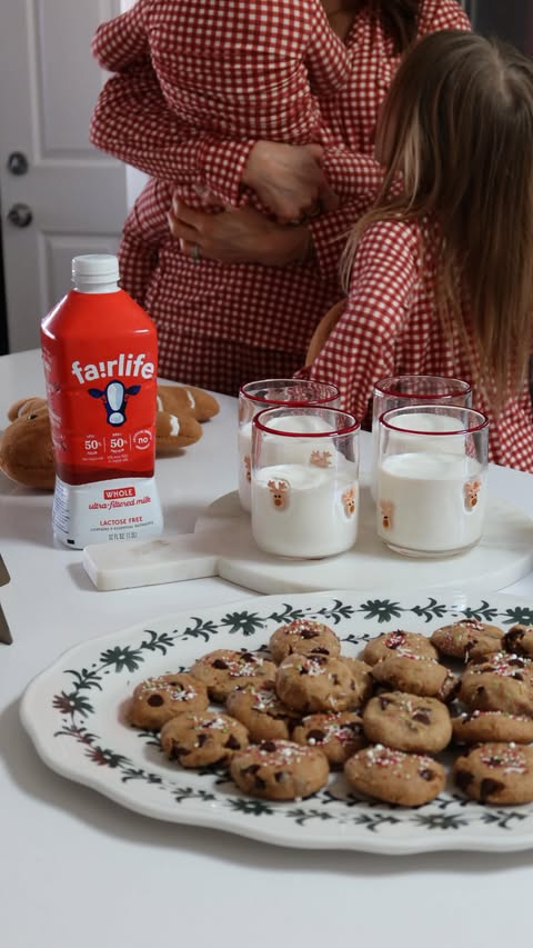 Instagram post by @alectreffs for fairlife. Caption reads: comment FAIRLIFE and i will send you the recipe to....