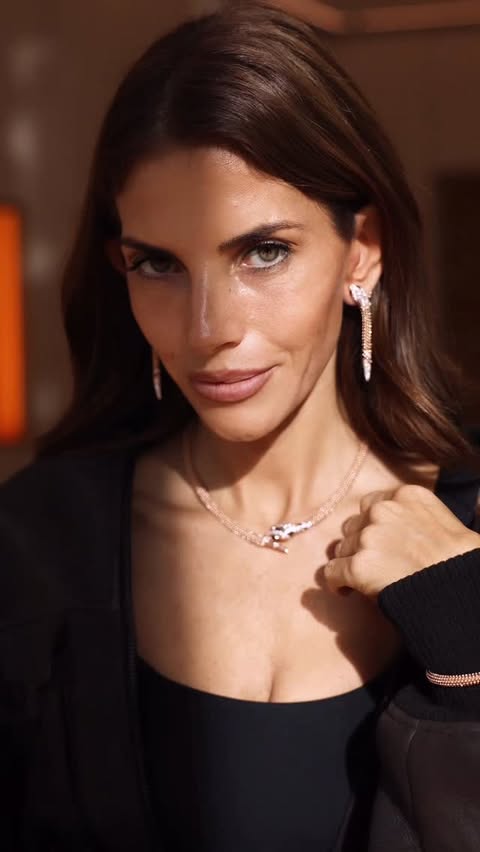 Instagram post by @weronikarosati for Bulgari. Caption reads: The perfect gifts for Christmas 💎 @bvlgari....