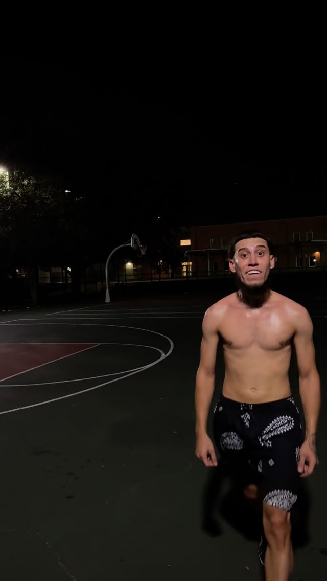 Instagram post by @itsmelindopr for Chicago Bulls. Caption reads: Trash, don’t call me to play 1v1, I’m the best in....