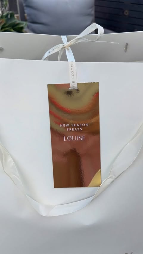 Instagram post by @oh.my.style_ for Katie Loxton. Caption reads: #GIFTED NEW IN @katieloxton Comment ‘BAG’ if you’d....