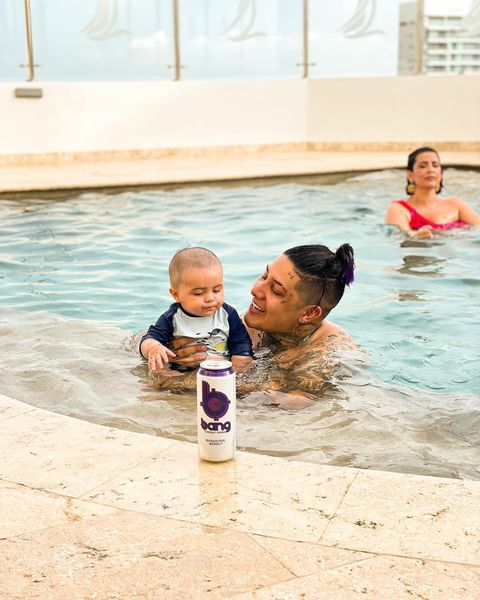 Instagram post by @julianpereztv for Bang Energy Drink. Caption reads: Mi felicidad, mi hijo, mi todo! 🥺😍♥️⚡️ 🔥....