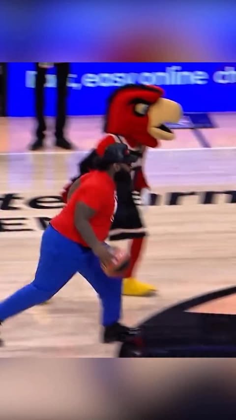 Instagram post by @tommy__heights for Alpha Lion. Caption reads: [...] plyometric workout! #basketball #dunk....