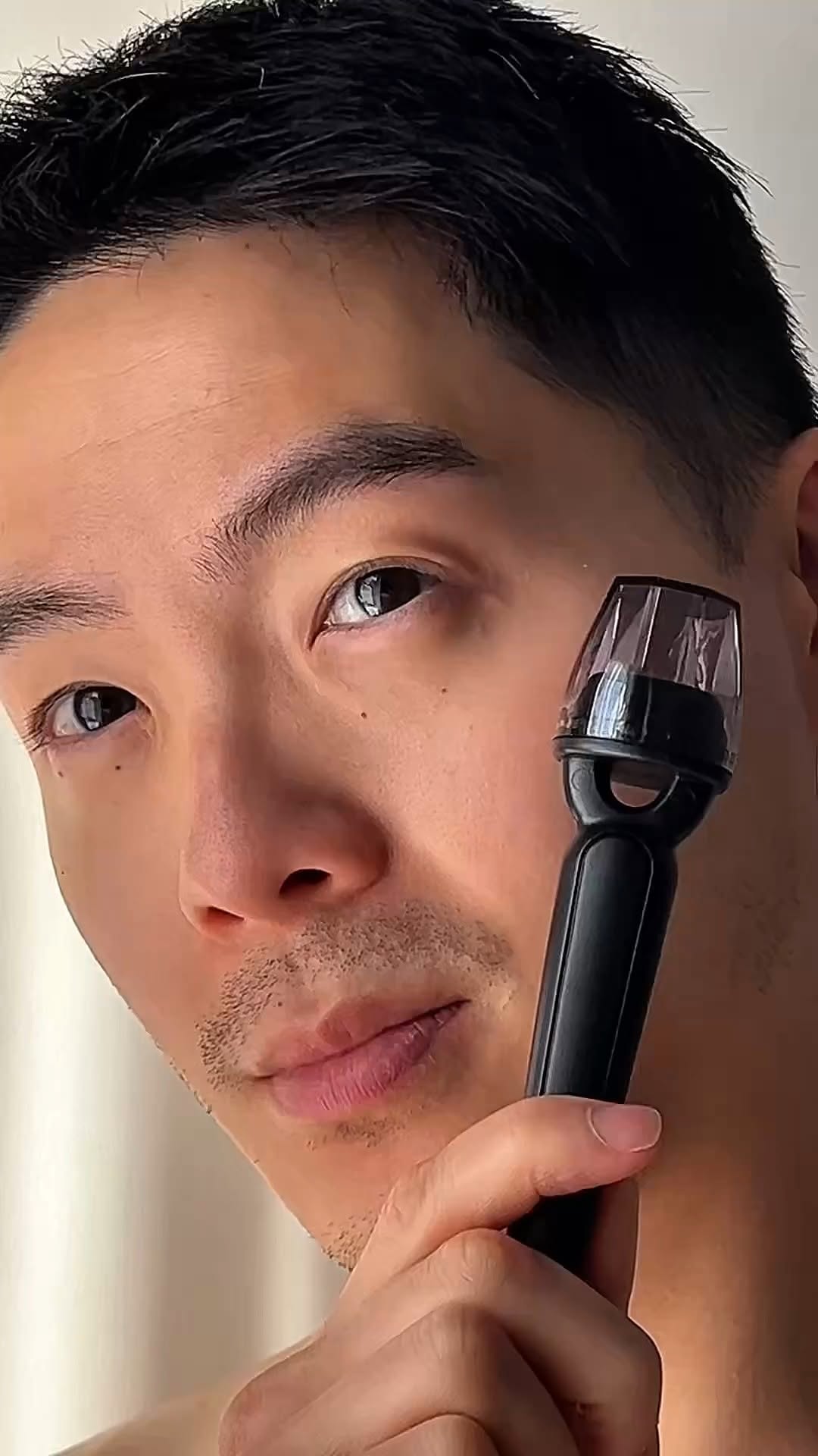 Instagram post by @martan__ for Banish. Caption reads: 0710
#firstimpressions
@banishacnescars Banish Kit....