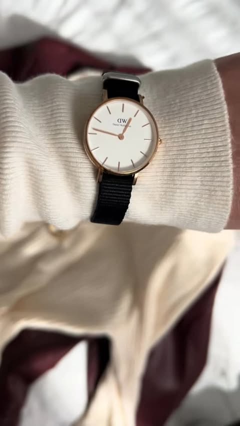 Instagram post by @bleedyy_m for Daniel Wellington. Caption reads: GRWM & Danil Wellington for NYE! ✨....