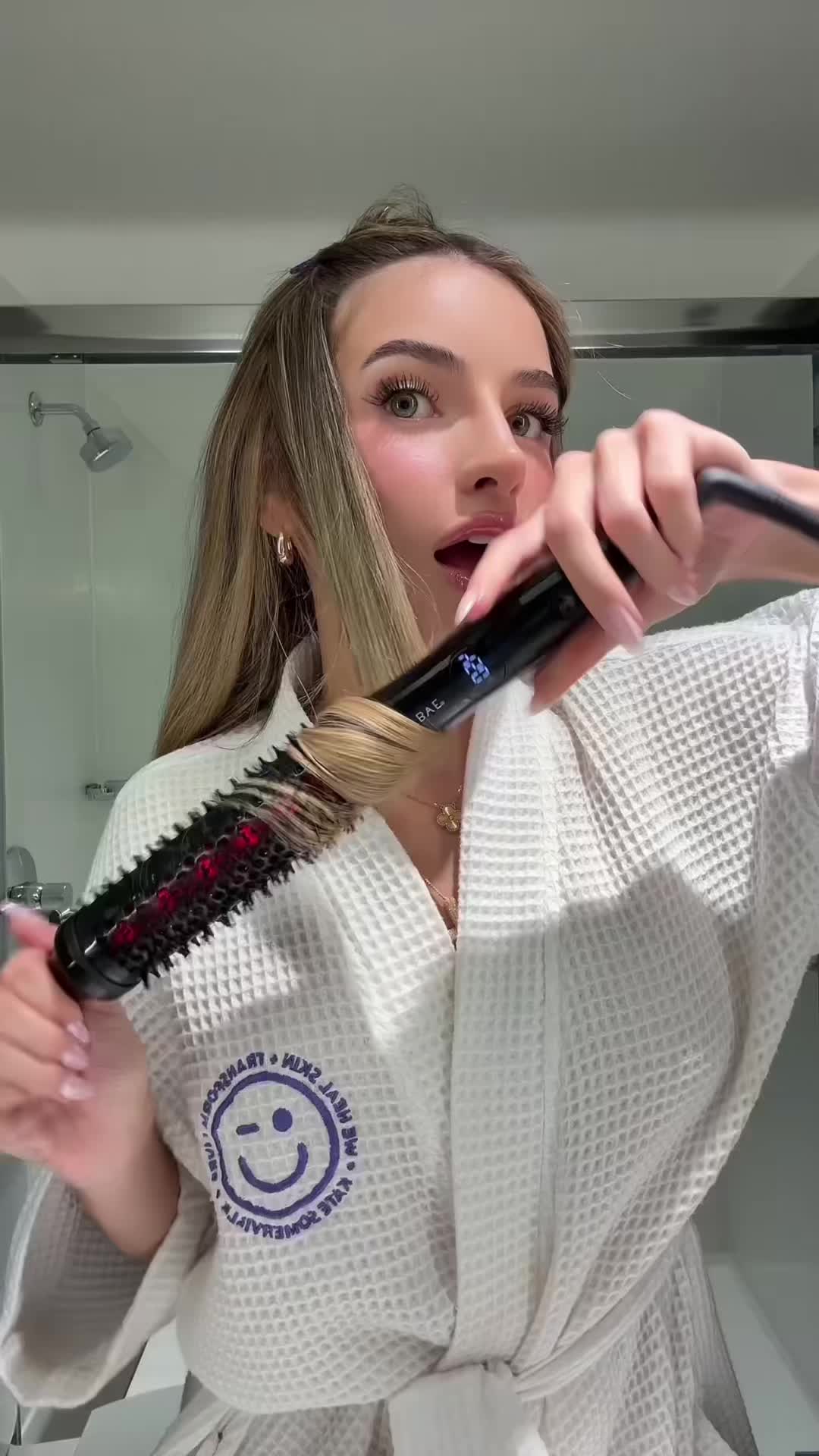 TikTok post by @lindceybeautyy for FoxyBae Hair. Caption reads: GRWM: holiday party edition ♥️ ft the @FoxyBae....