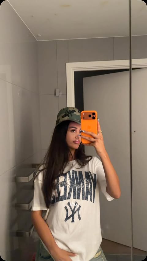Instagram post by @sxmara for Major League Baseball. Caption reads: behind the iconic NY ⚾️🗽 @MLBEurope #ad.