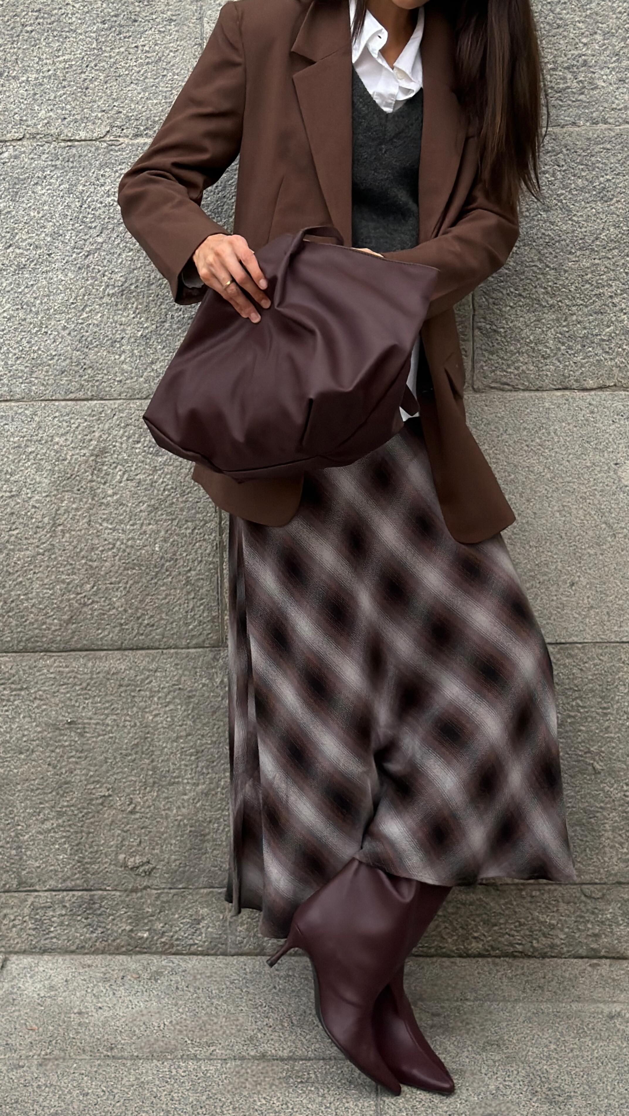 Instagram post by @blancapadilla for Lefties. Caption reads: [...] layers as the days shorten 🌬️ @lefties....