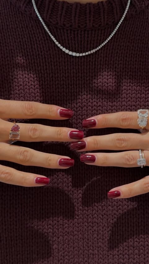 Instagram post by @jules.jacobson for Brilliant Earth. Caption reads: Diamonds are everyone’s best friend, right?!....