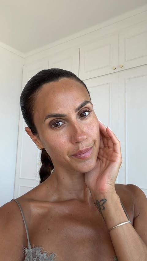 Instagram post by @chelc.smith for ALLIES OF SKIN. Caption reads: [...] peptides into your skincare with....