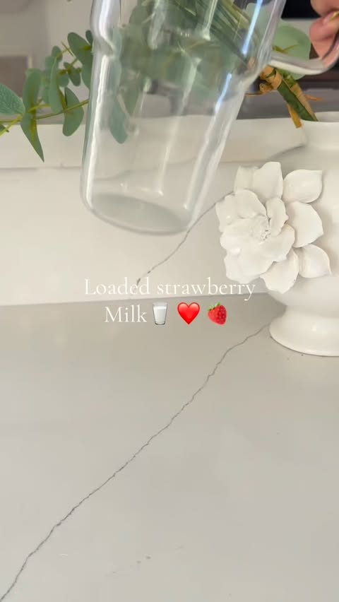 Instagram post by @emily_24.s for Tru Fru. Caption reads: Loaded strawberry 🍓 #trufru #trufrupartner #asmr....