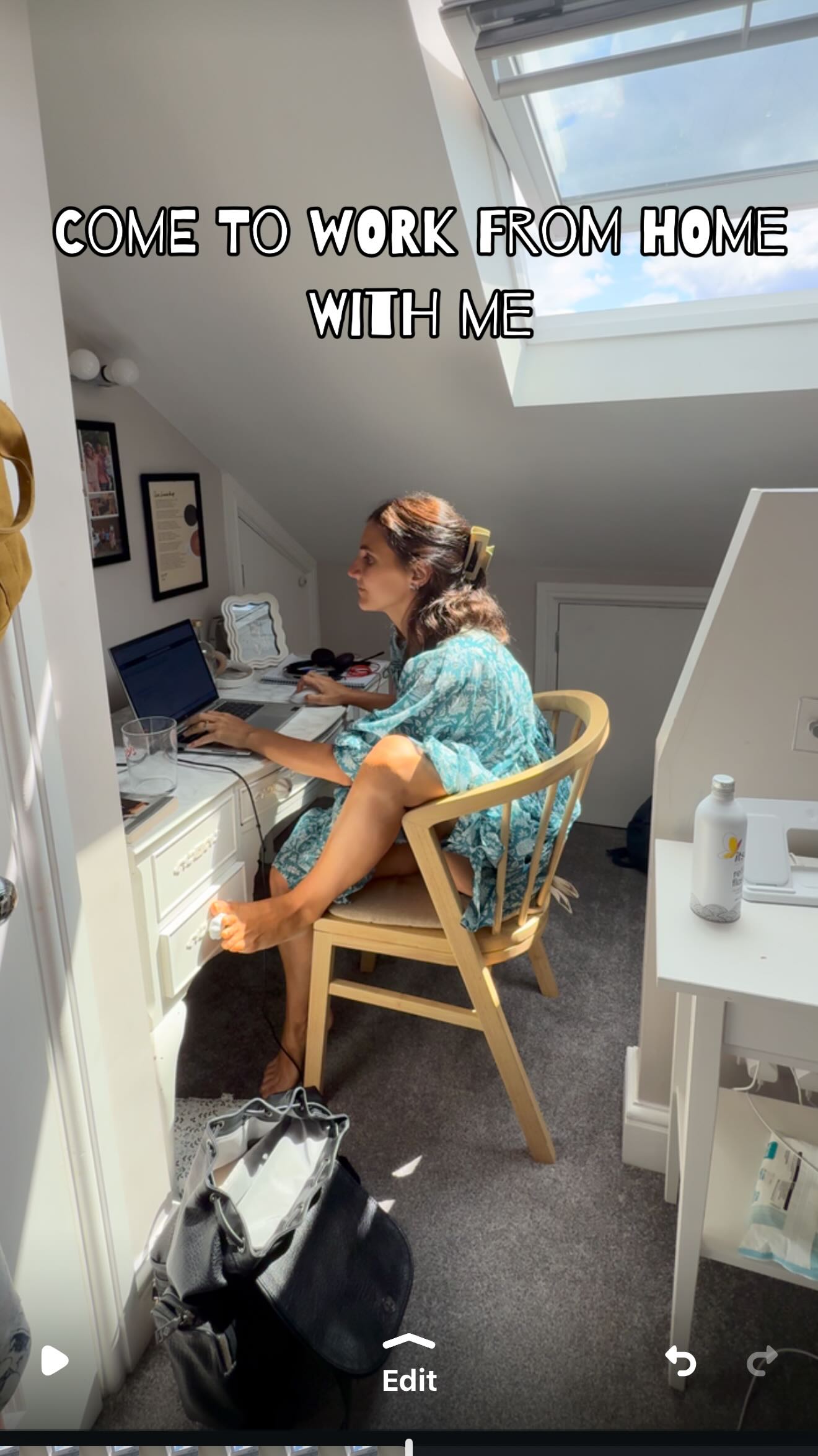 Instagram post by @car.escobar for Vinted. Caption reads: Come and get ready to work from home with me ✨

I....