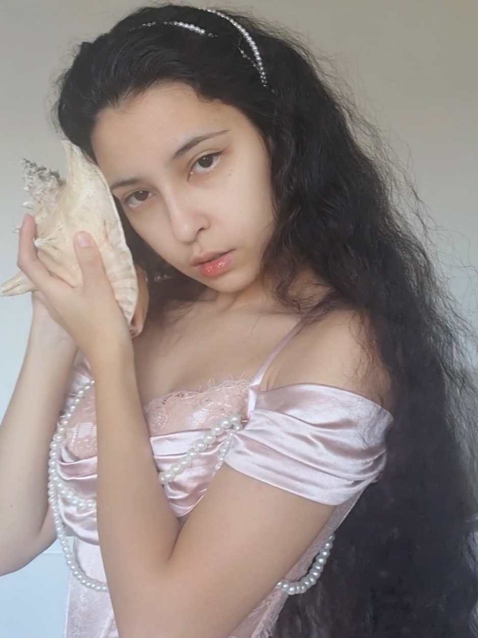 TikTok post by @lunamyosotis for LaceMade. Caption reads: @LaceMade ✨️ #newyear2026 .