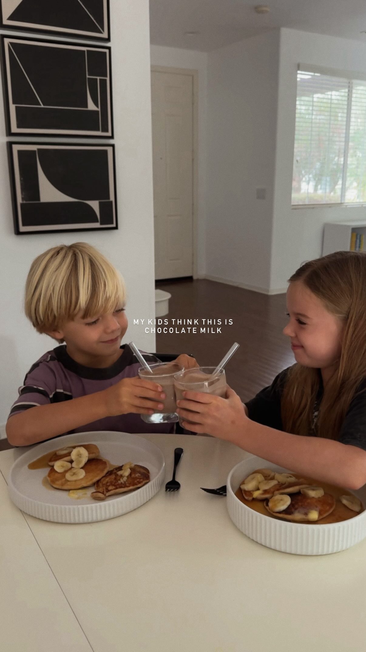 Instagram post by @whatrobineats for Hiya. Caption reads: Comment SEND and I’ll share the recipe details for....