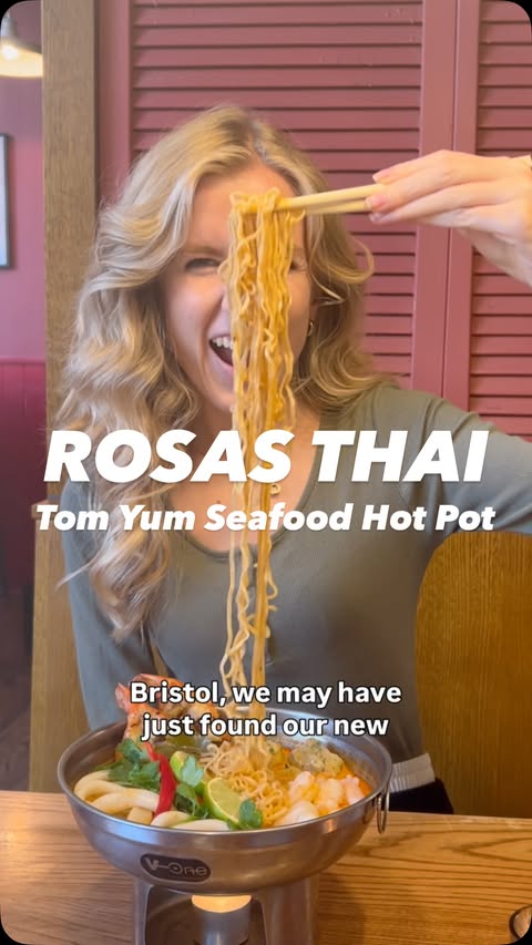 Instagram post by @beccaeatingthings for Rosa's Thai. Caption reads: [...] dishes. @foodstagramclub and I visited....