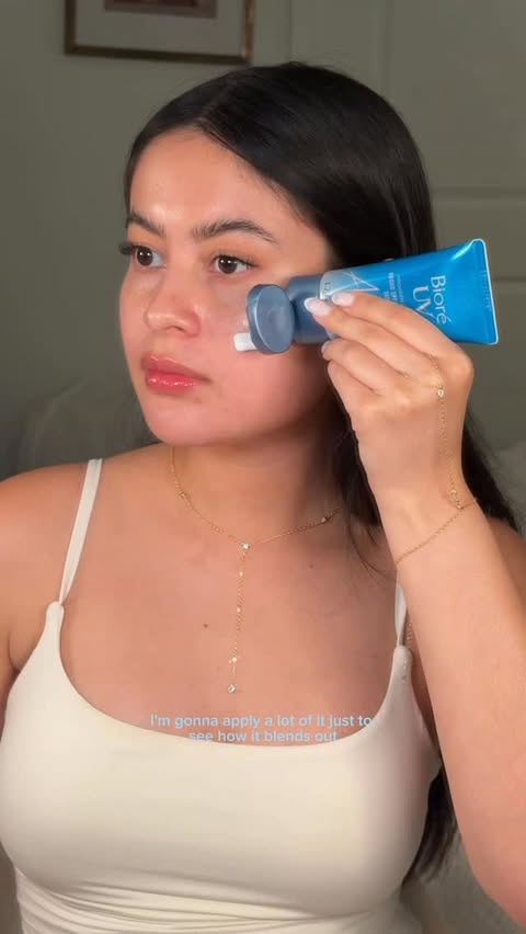 Instagram post by @_delcidlisbeth for Bioré USA. Caption reads: This SPF is one of the most lightweight I’ve....