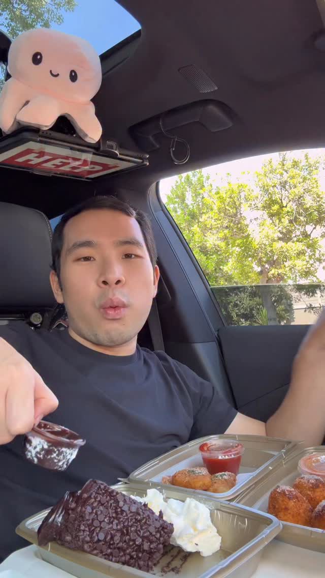 Instagram post by @asianchowdown for The Cheesecake Factory. Caption reads: @cheesecakefactory #cheesecakefactory #cheesecake....