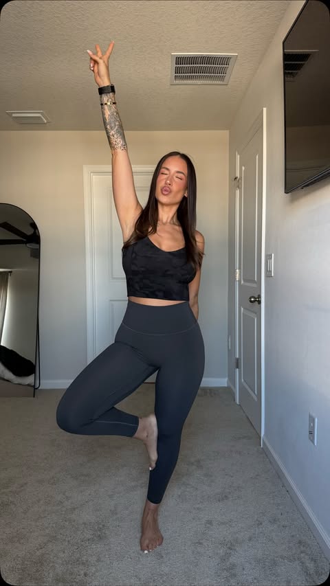 Instagram post by @a_mariie1126 for Colorfulkoala Activewear. Caption reads: Stretchy in all the right ways, smooth like second....
