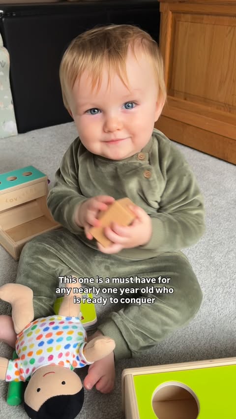 Instagram post by @casadecullen for Lovevery. Caption reads: [...] has flown ✨ His 11–12 month @lovevery.europe....