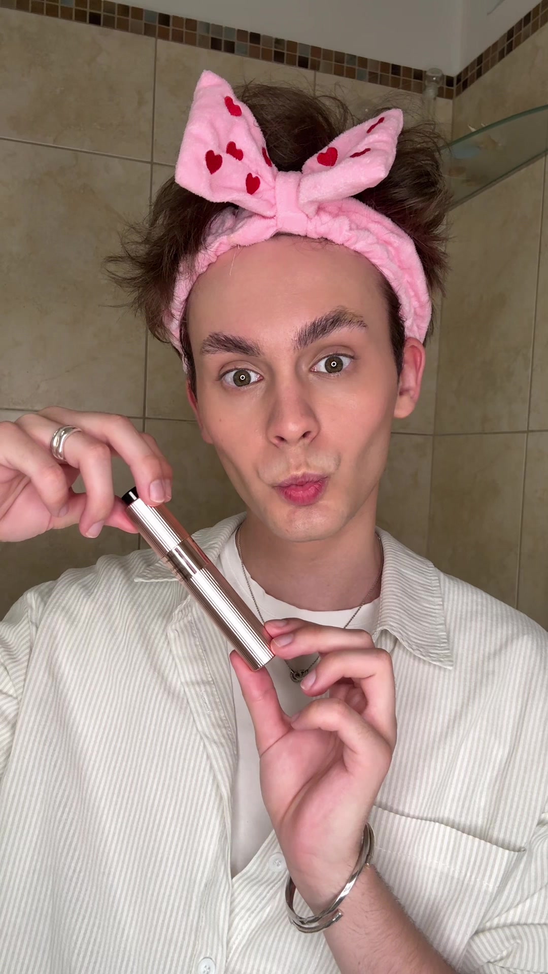 TikTok post by @zsombor_radics for Max Factor. Caption reads: reklám A melegebb napokon már tudjátok melyik @Max....