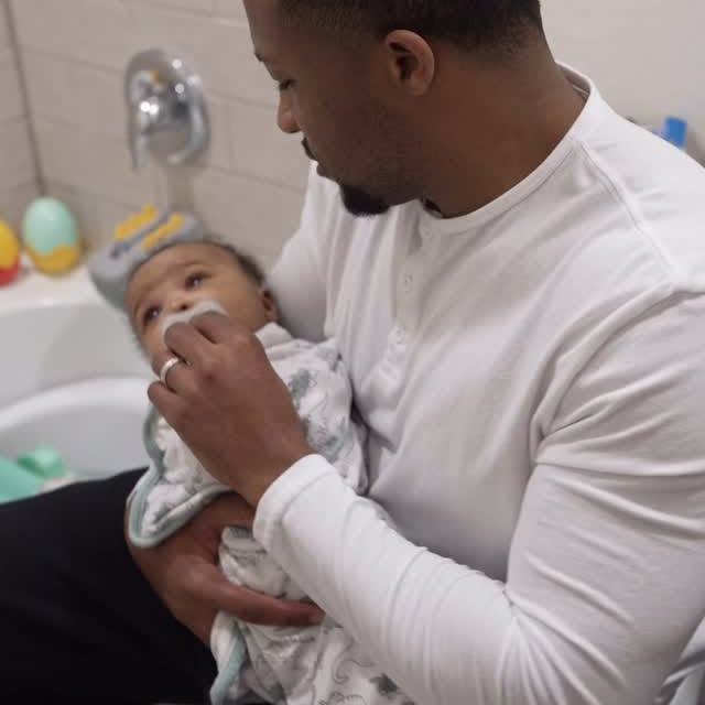 Instagram post by @deandretjones for Dr Browns. Caption reads: [...] night-time routine with Dr. Brown’s....