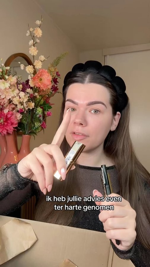 Instagram post by @veraurru for bol. Caption reads: [...] #lorealparishaircare @lorealparis @bol.