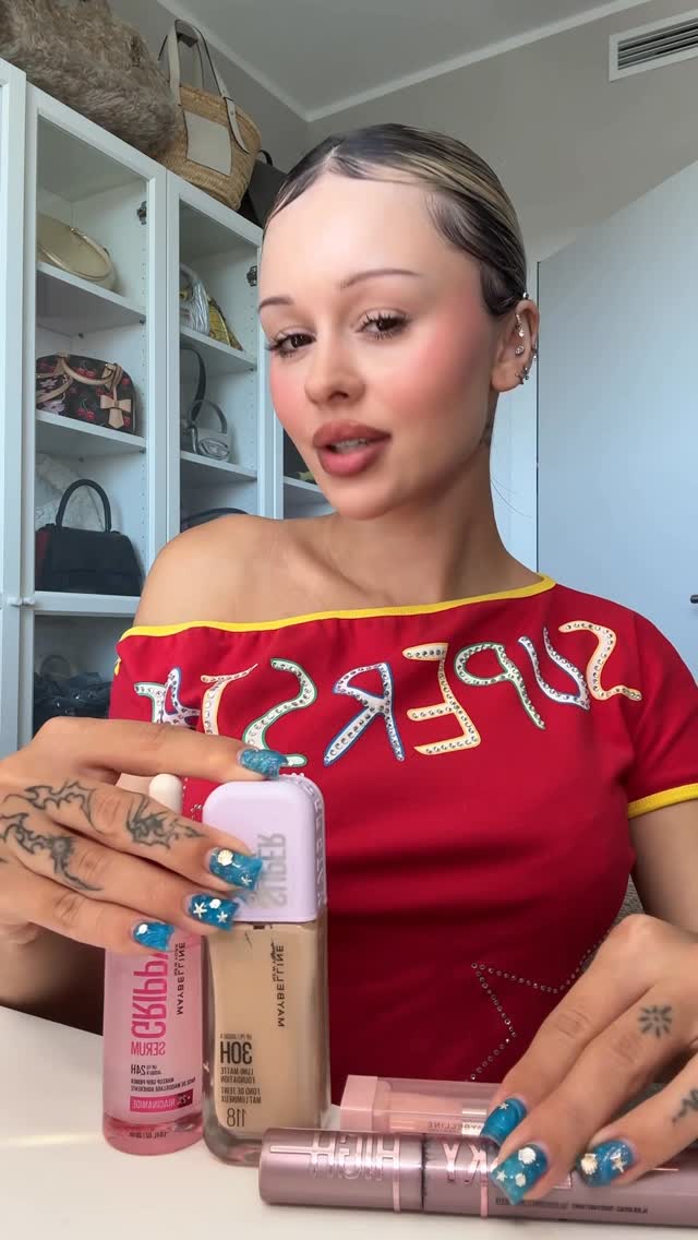 Instagram post by @lilajanowska for Maybelline NY Polska. Caption reads: Szykujcie się na coś, co połączy beauty & beat ✨....