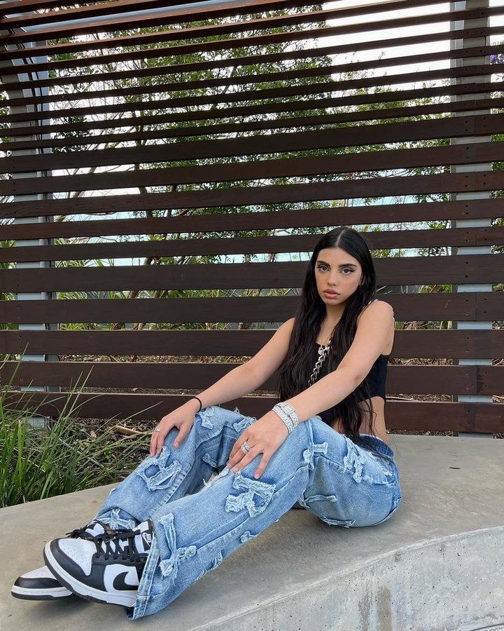 Instagram post by @sanagilani for JBW. Caption reads: focused on my time
use code ‘SANAH-25’....