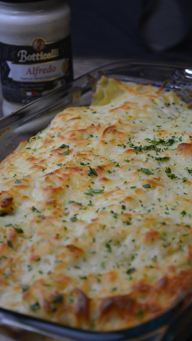 Instagram post by @gabrielleinflavor for Botticelli Foods. Caption reads: [...] artistry of Italian cuisine with....