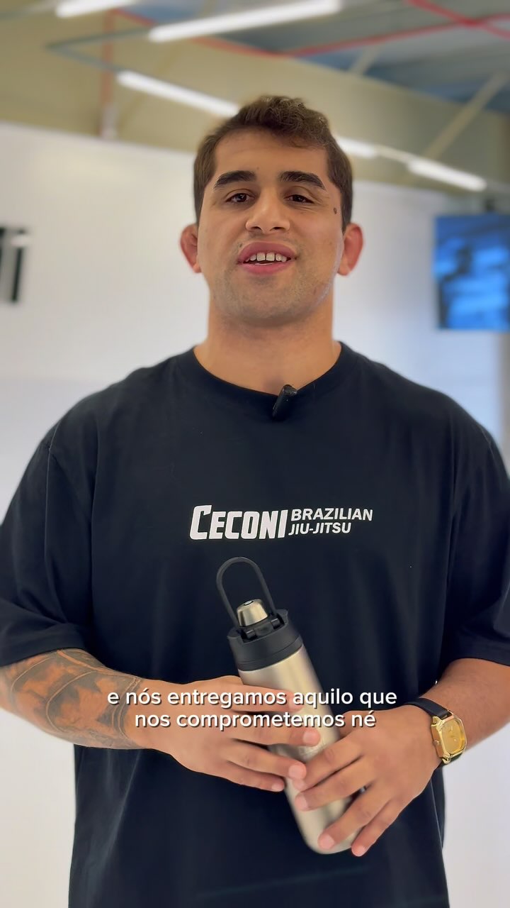 Instagram post by @henriquececonijj for Thermos Brasil. Caption reads: Marcamos presença na inauguração da Ceconi....