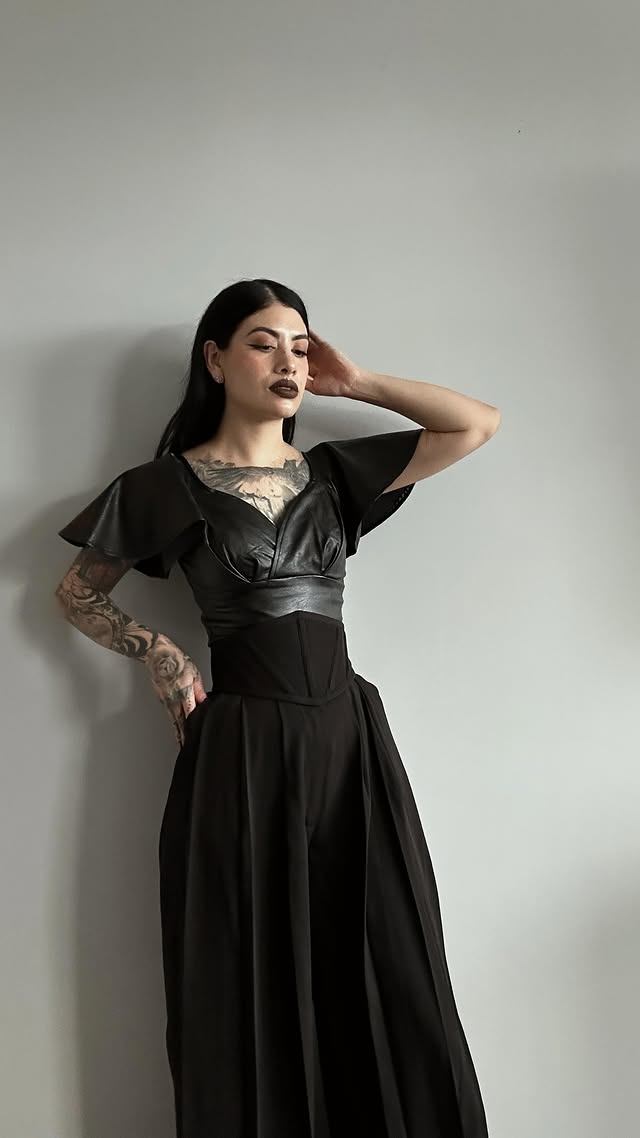 Instagram post by @chelseyceja for Blackwood Castle. Caption reads: [...] Corset belt from @blackwoodcastle Pants from....