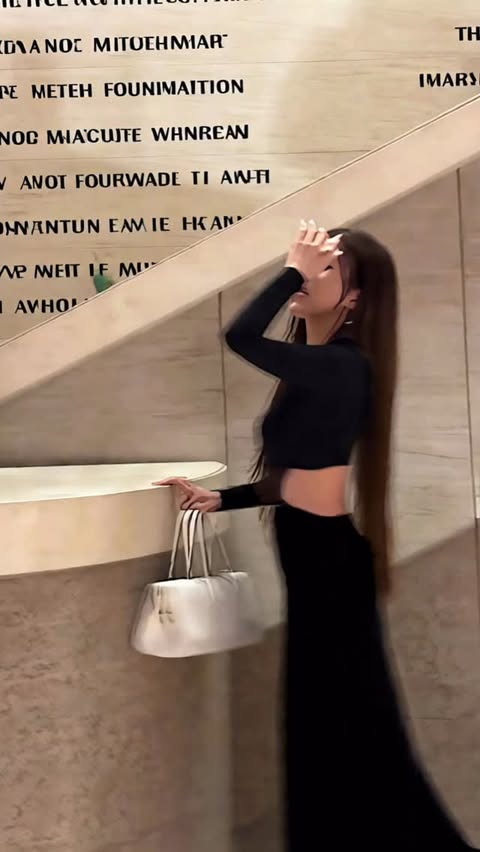 Instagram post by @tezzaserna for Hermès. Caption reads: HERMES. #fashionista #model #followers #vsmodel....