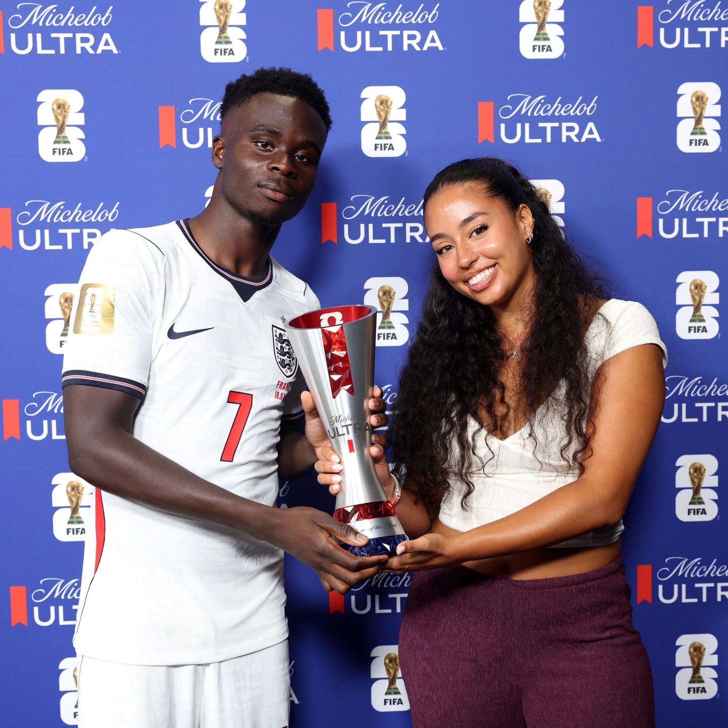 Instagram post by @liriansantoss for Michelob ULTRA. Caption reads: Presented the Michelob ULTRA Superior Player of....