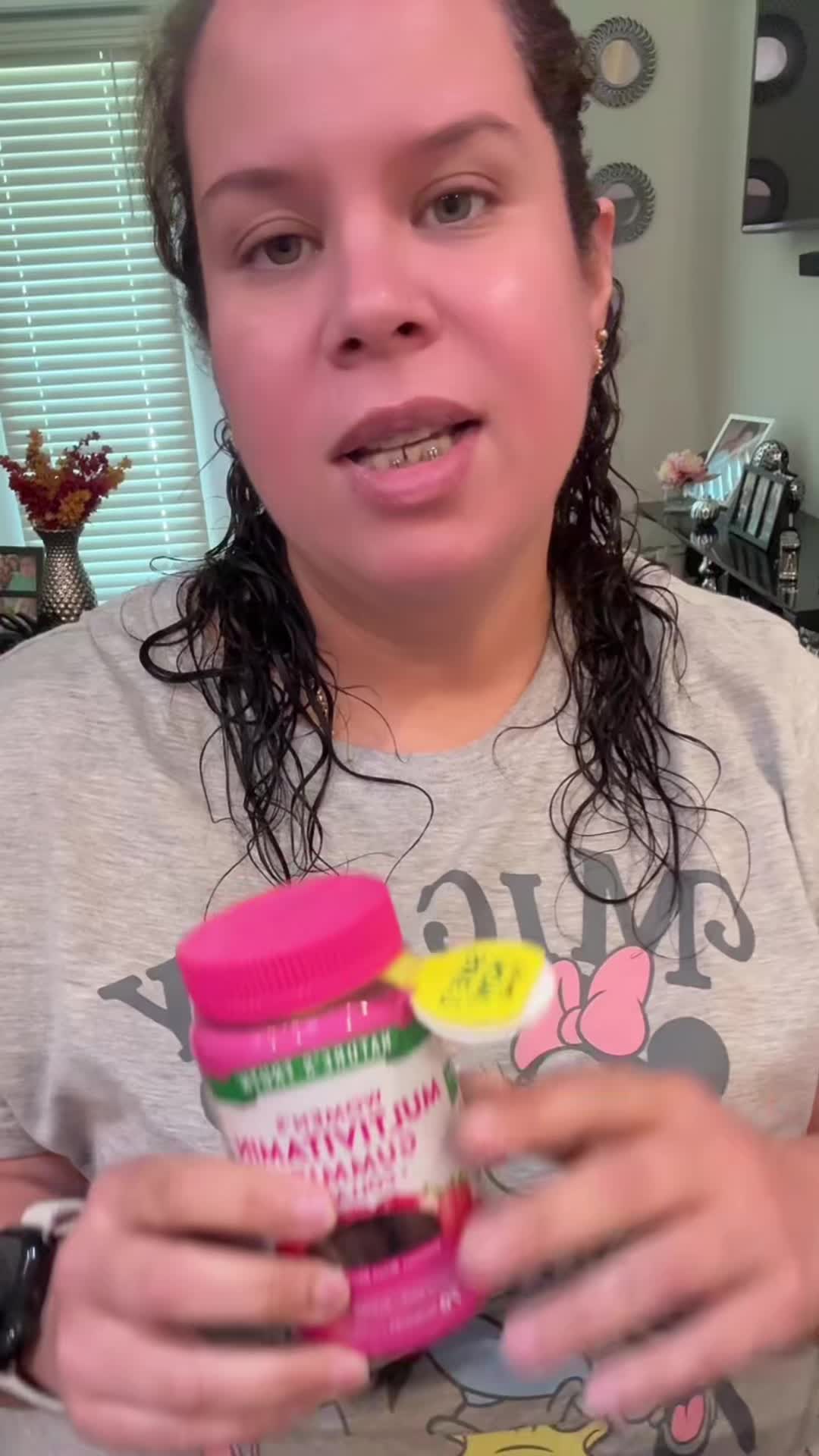 TikTok post by @gabyarcya for Nature’s Truth. Caption reads: @Nature’s Truth #colagenoparalasmujeres #colageno....