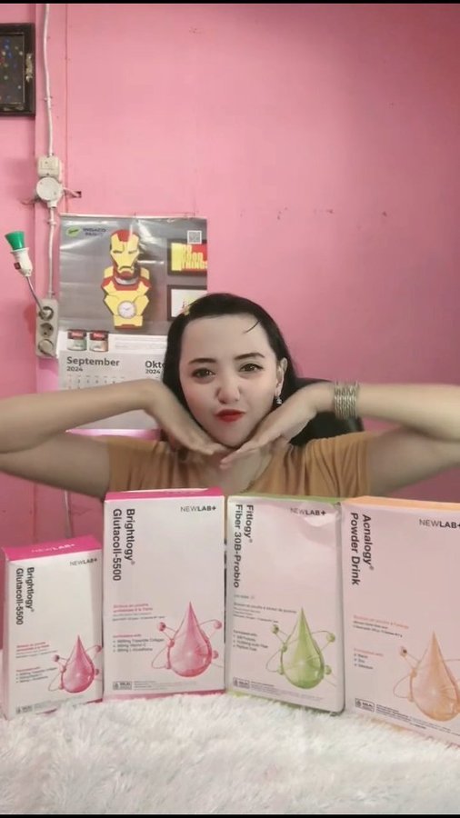 Instagram post by @ranidiahpratiwi for Newlab. Caption reads: [...] !! 🧡 Acnalogy Powder Drink dari @newlab.id....