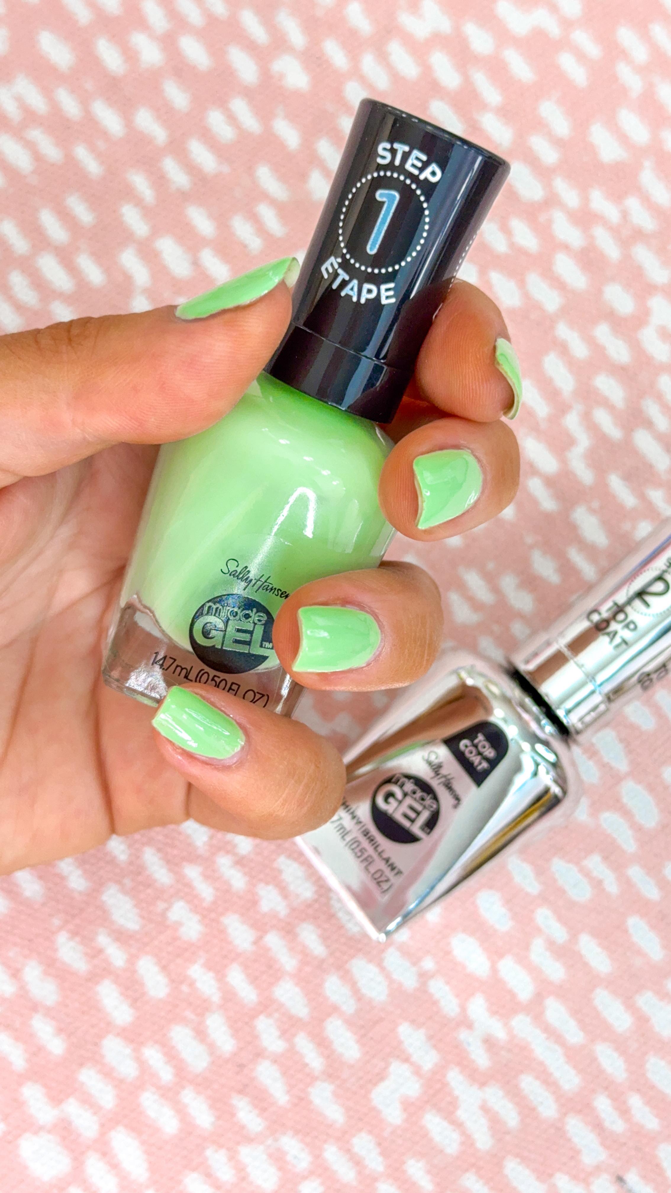 Instagram post by @thelaurennorris for Sally Hansen. Caption reads: #AD New @target find! My new go-to at home gel....