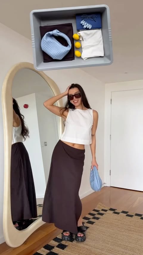 Instagram post by @evajan.x for GAP. Caption reads: vacation ready with @gap #AD #HowYouWearGap....