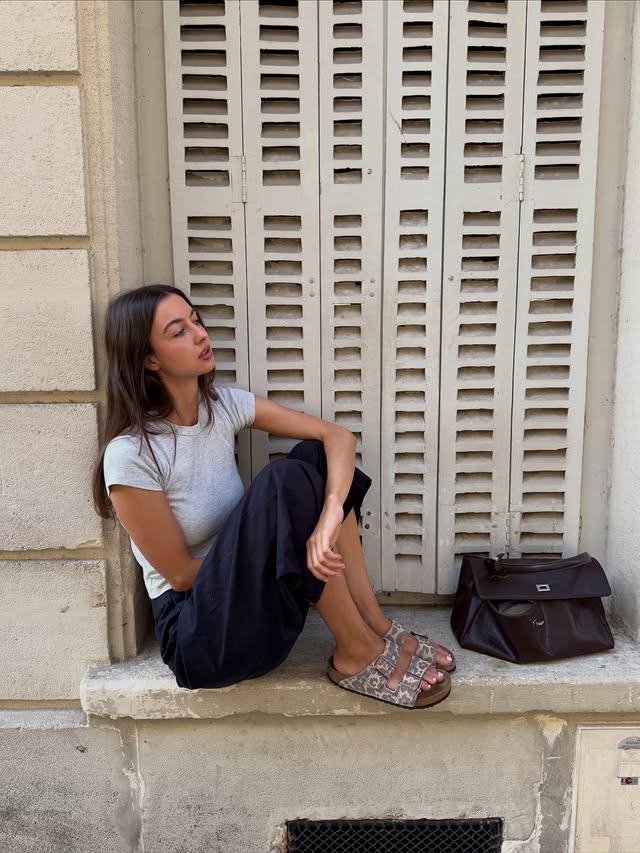 Instagram post by @laraaceliaa for Zalando. Caption reads: [...] of @birkenstock outfits♥️ #birkenstock....