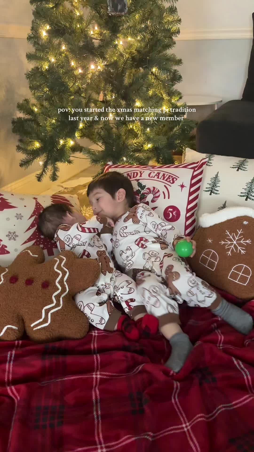 TikTok post by @di.anaaa_v for PatPat. Caption reads: [...] xmas pjs ! #christmas #matchingpjs @PatPat....