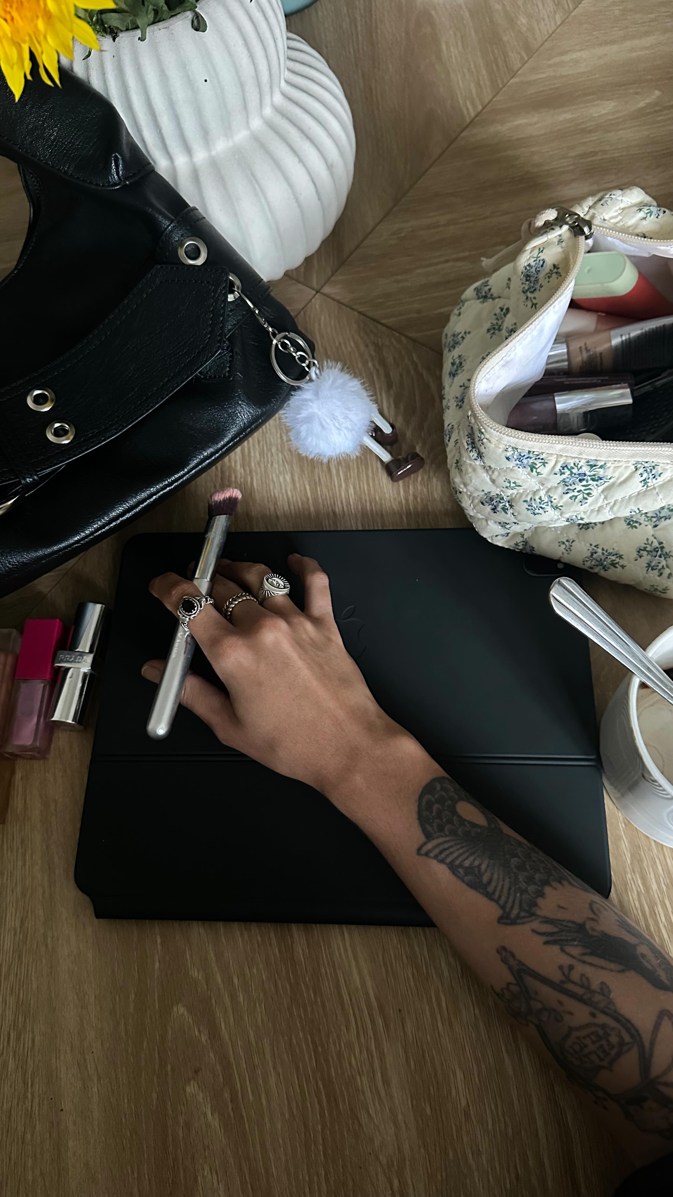 Instagram post by @mstaiara for Klarna. Caption reads: [...] even pay in 3 easy installments with @klarna....