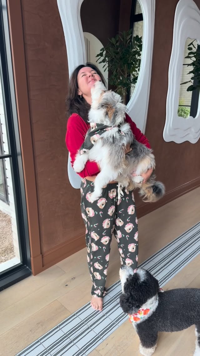 Instagram post by @courtneyhuntmd for Burt's Bees. Caption reads: Ketosis and sunshine make a fun time when I Hunt....